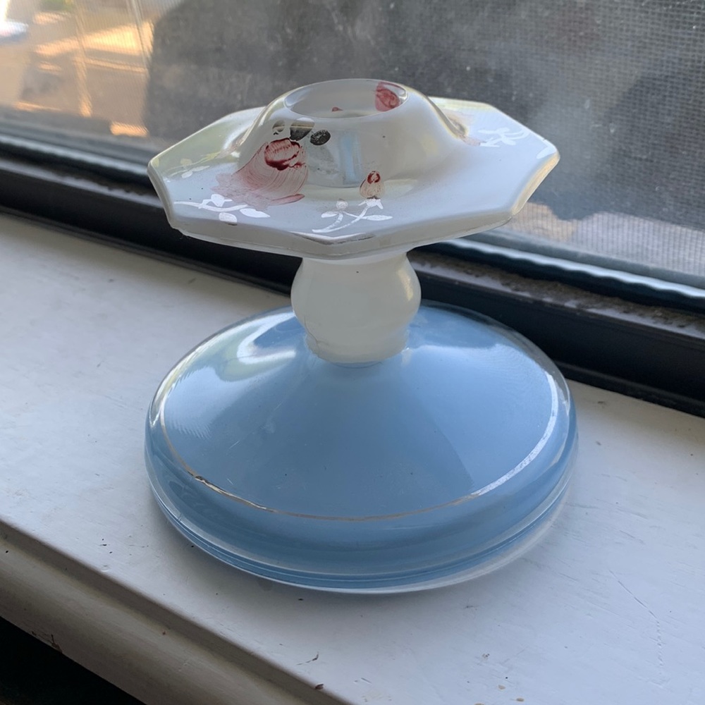 Glass candle holder